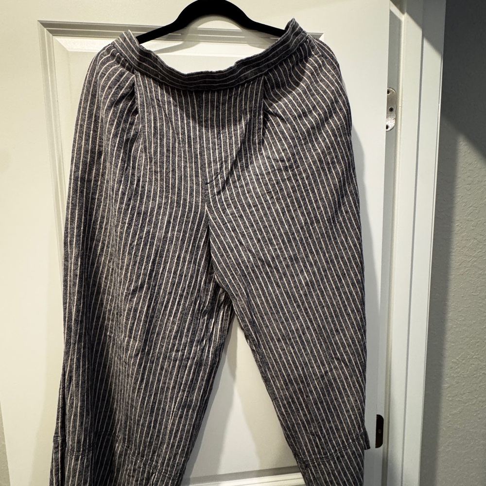 Women’s pull on linen blend banana republic crop pant